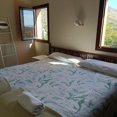 Hotel Rural Don Burguillo El Tiemblo Exterior photo