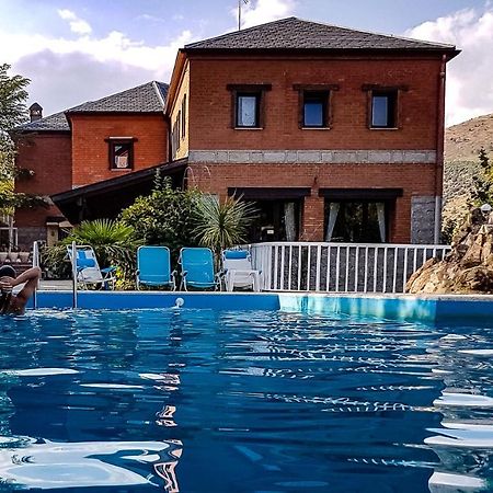 Hotel Rural Don Burguillo El Tiemblo Exterior photo