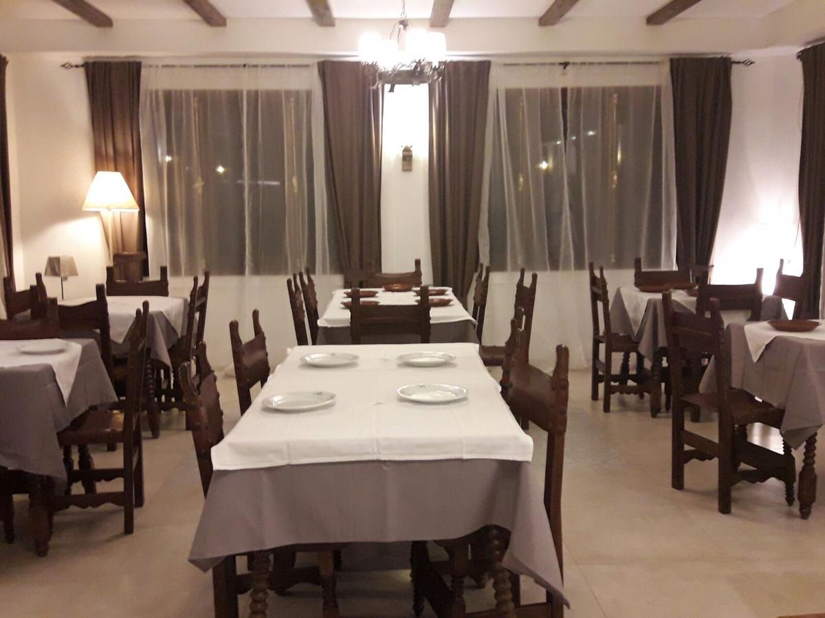 Hotel Rural Don Burguillo El Tiemblo Exterior photo