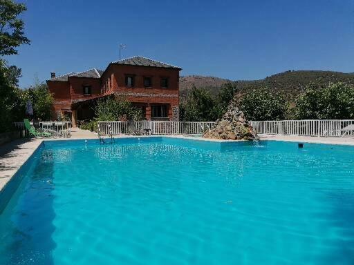 Hotel Rural Don Burguillo El Tiemblo Exterior photo